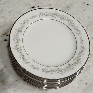 Noritake Parkridge 7561 Vintage Ivory China Japan Set Of 8 Bread & Butter Plates